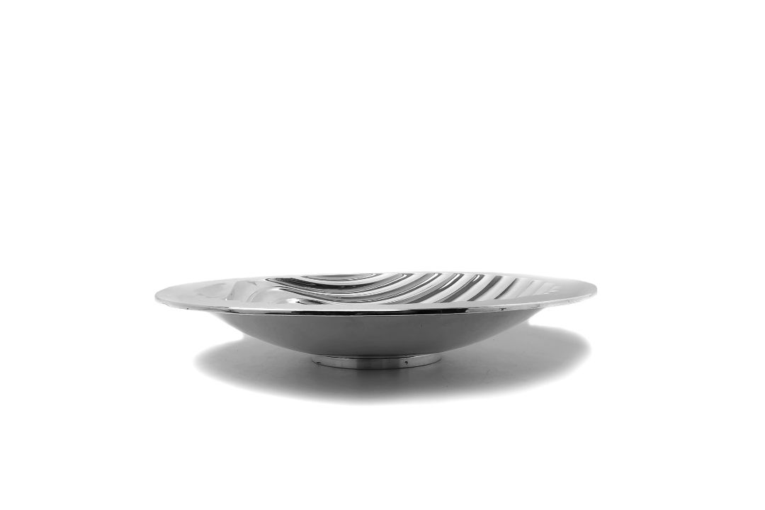 A LARGE MODERNIST STERLING SILVER BOWL CENTREPIECE BY ALEX BROGDAN - Image 2 of 7