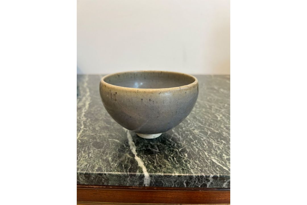 A 19TH CENTURY CHINESE JUN WARE TEA BOWL - Image 8 of 13