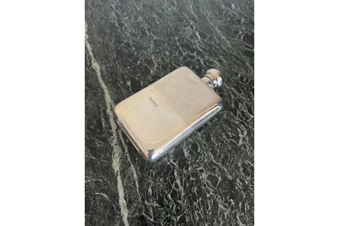 A VICTORIAN STERLING SILVER HIP FLASK, LONDON, C. 1900, MAPPIN & WEBB LTD. - Image 3 of 7