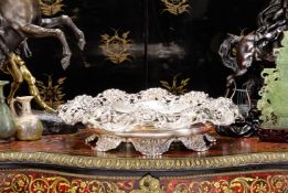 A VERY LARGE STERLING SILVER CENTREPIECE BY GORHAM, C. 1901, 4.6 KILOS