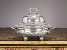 PAUL STORR: A STERLING SILVER ENTREE DISH AND COVER LONDON 1829