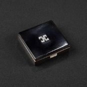 CARTIER: A DIAMOND SET, ENAMEL AND SILVER COMPACT, LONDON, 1937