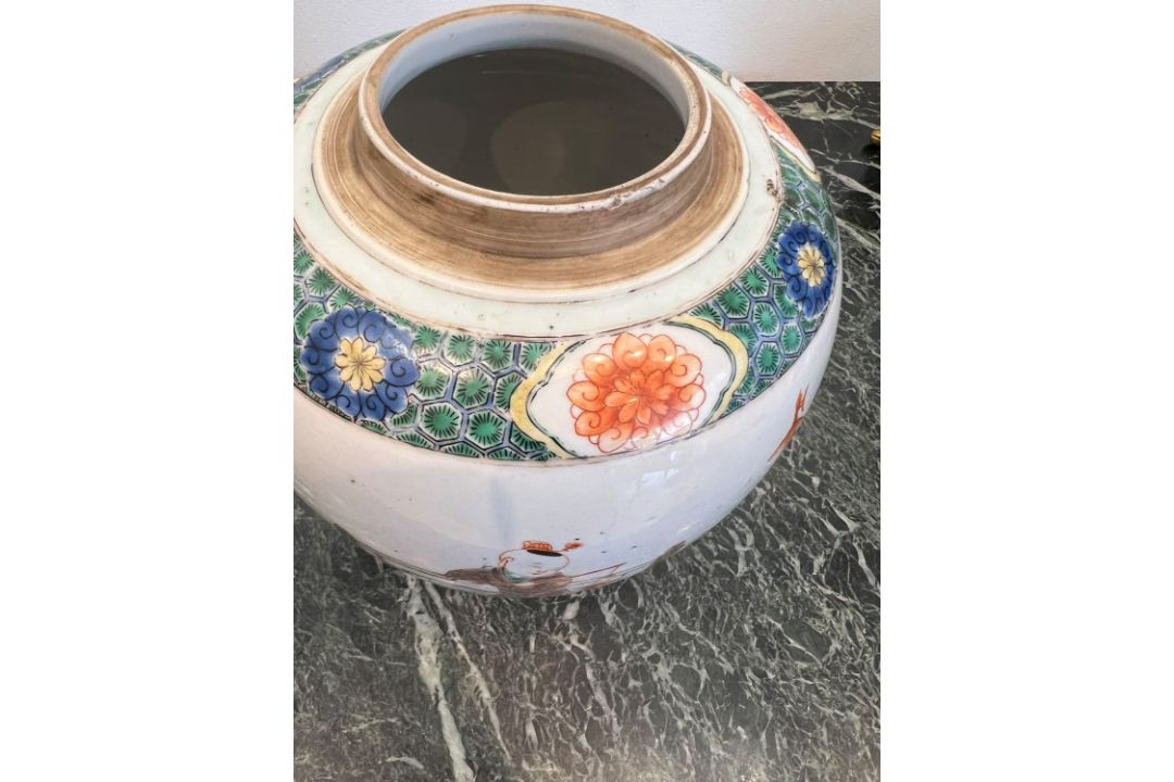A CHINESE KANGXI FAMILLE VERTE PORCELAIN TEA JAR - Image 10 of 13
