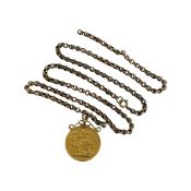 A GEORGE V 22CT GOLD FULL SOVEREIGN C.1914 ON A GOLD CHAIN