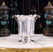 A FINE 1930'S ITALIAN SOLID SILVER CHAMPAGNE COOLER