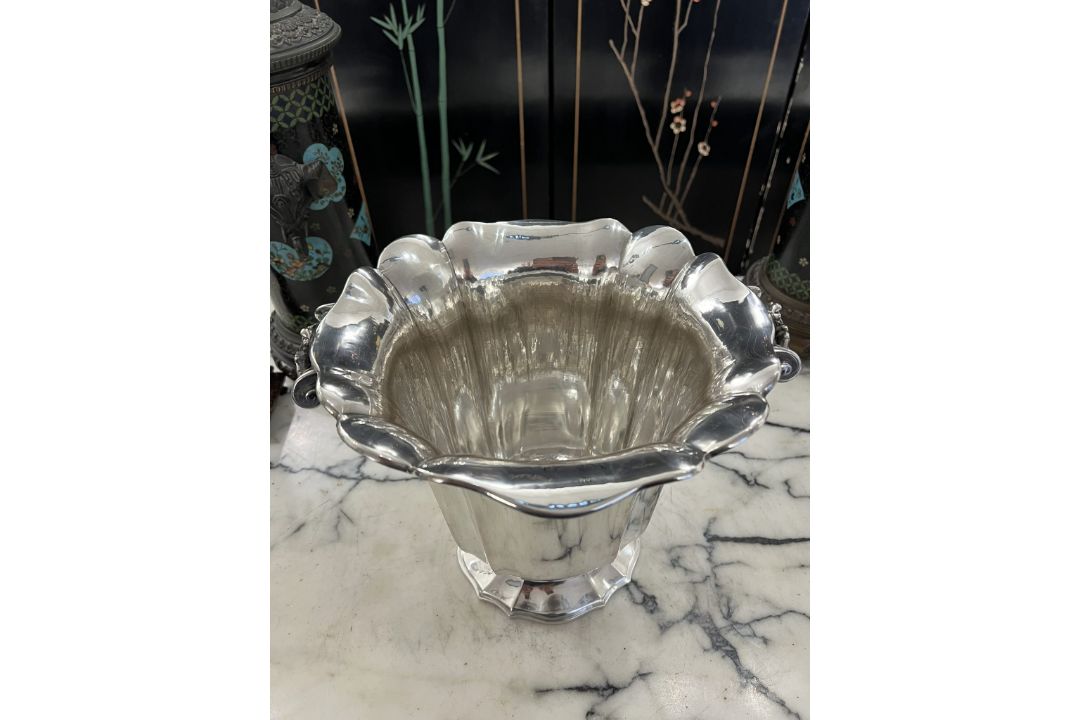 A FINE 1930'S ITALIAN SOLID SILVER CHAMPAGNE COOLER - Image 5 of 6