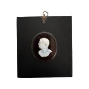 AN EARLY 19TH CENTURY CAMEO GLASS PORTRAIT OF A ROMAN EMPEROR