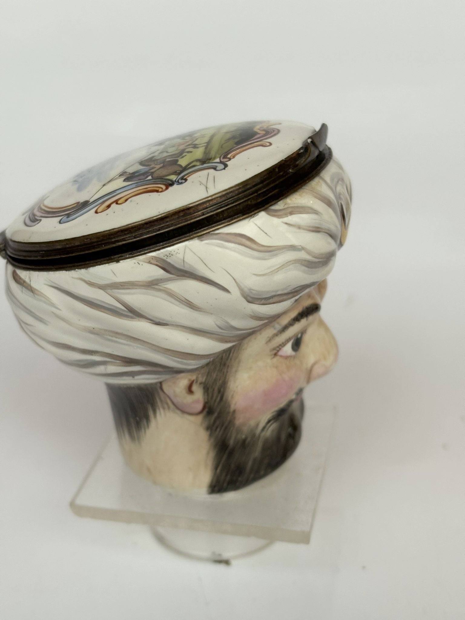 A RARE 18TH CENTURY ENGLISH BILSTON ENAMEL BONBONNIERE DEPICTING A TURK C. 1770-80 - Image 7 of 7
