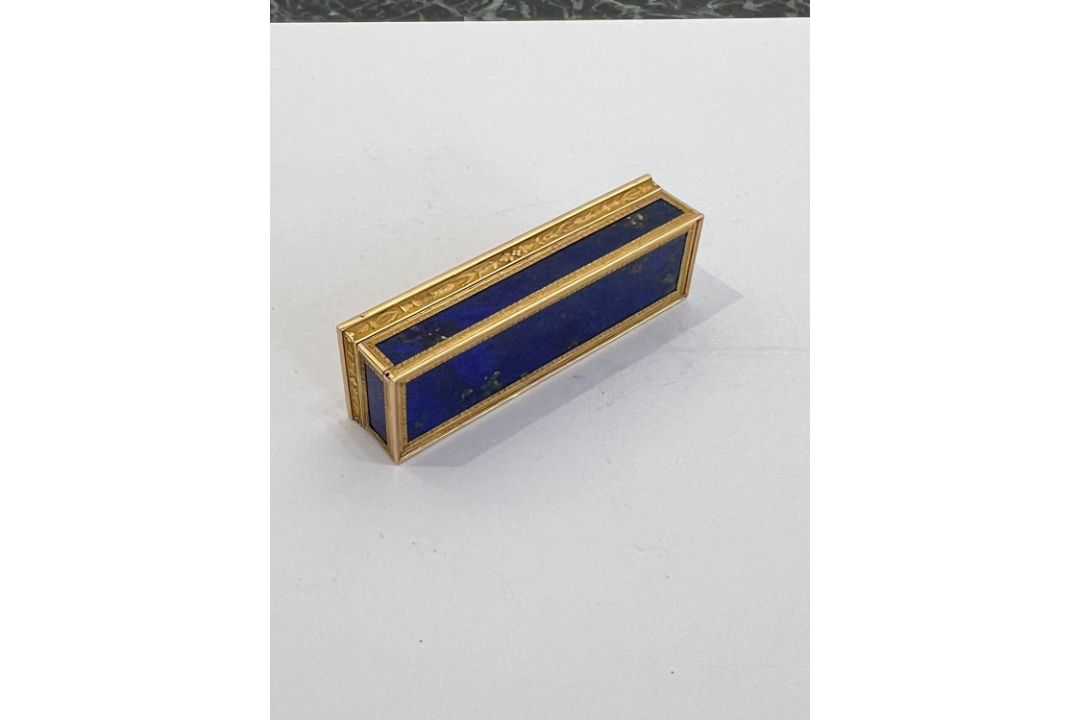 AN EARLY 19TH CENTURY FRENCH GOLD AND LAPIS LAZULI BOX - Image 11 of 12