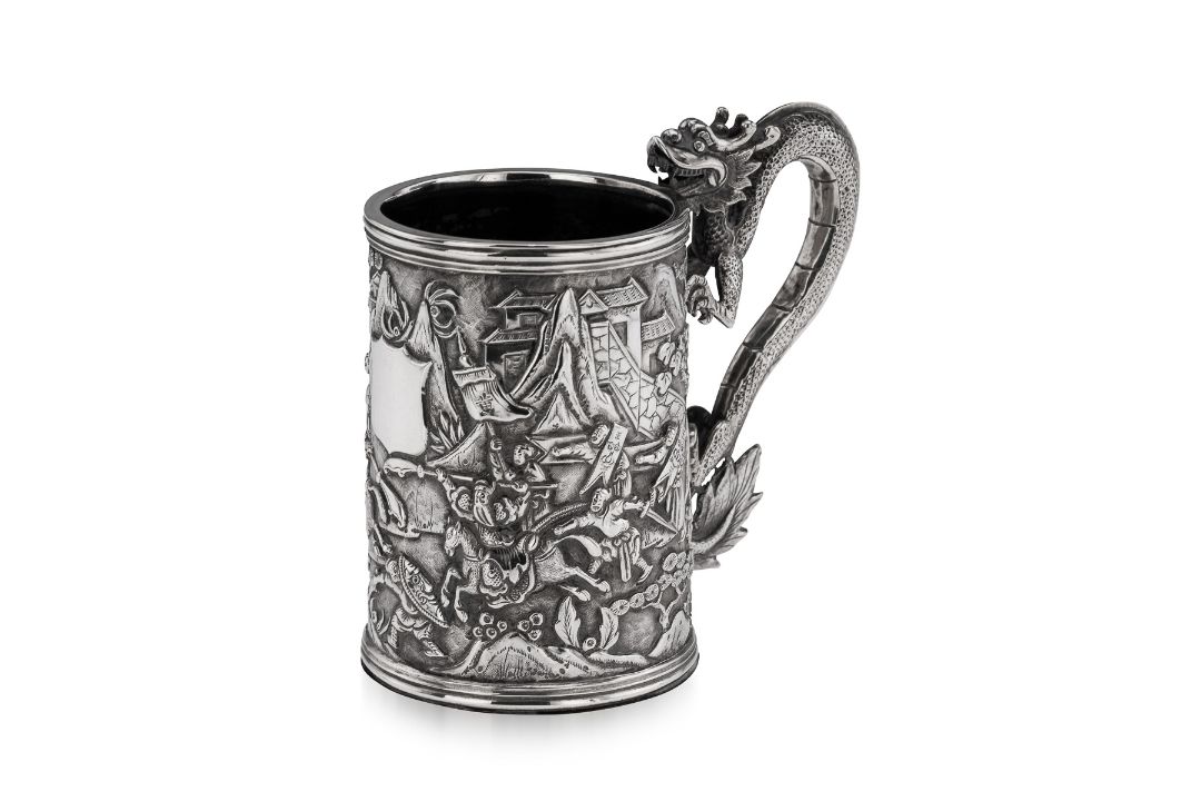 A RARE CHINESE EXPORT SOLID SILVER DRAGON MUG, SHAN JI C. 1900 - Image 1 of 25