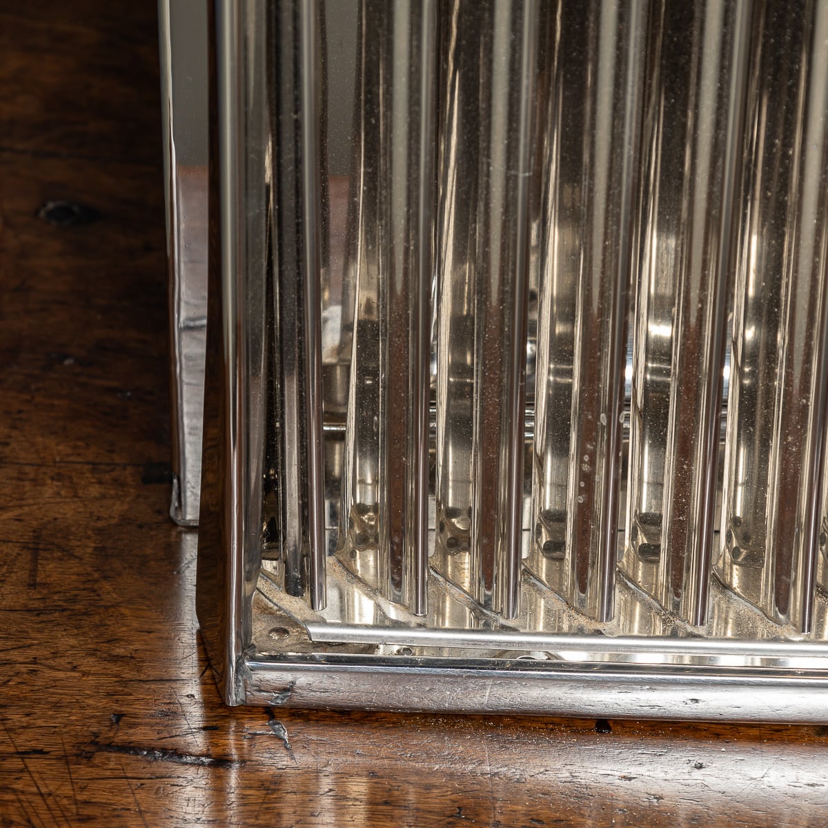 A ROLLS ROYCE RADIATOR GRILLE HUMIDOR AND ACCESSORIES CASE - Image 27 of 30