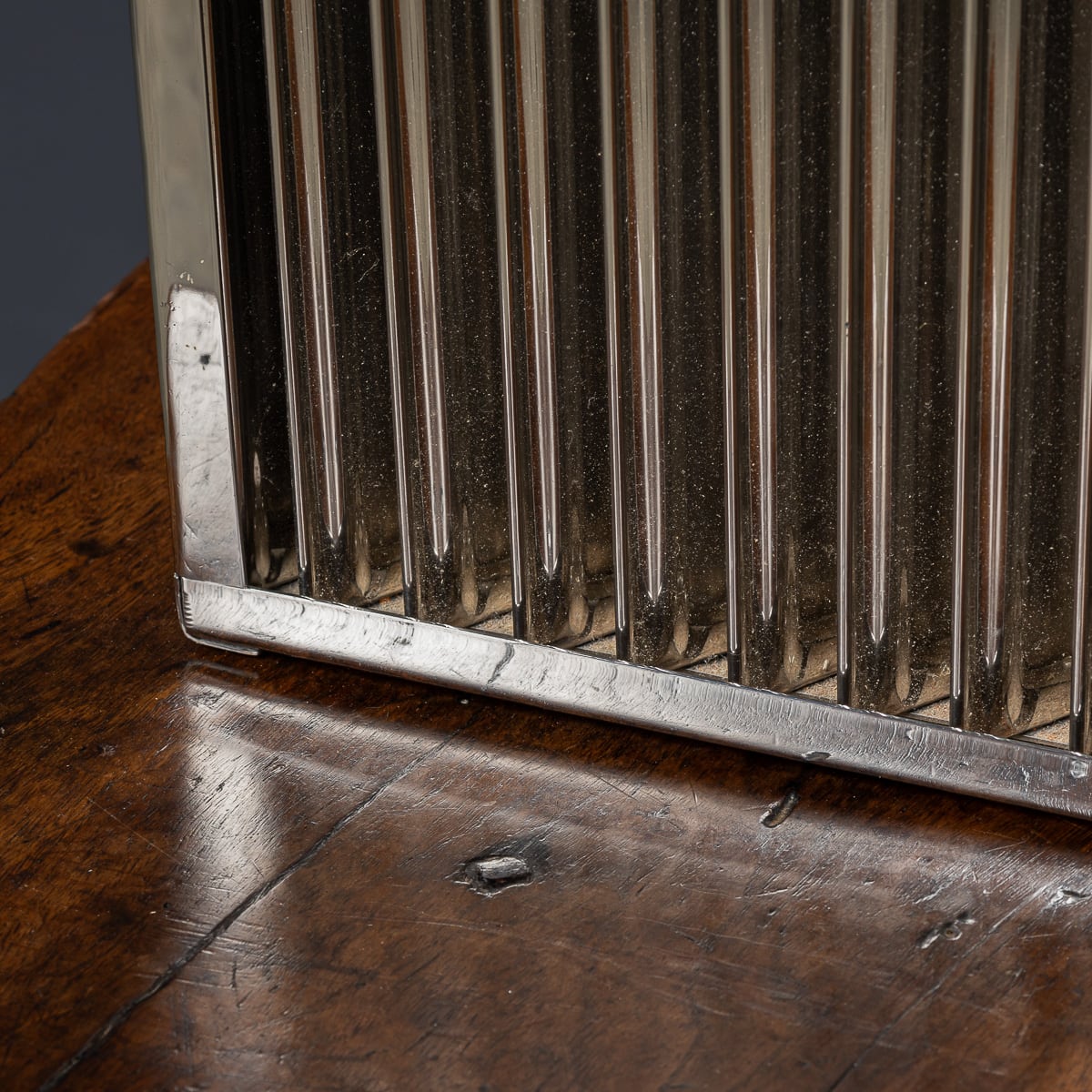 A ROLLS ROYCE RADIATOR GRILLE HUMIDOR AND ACCESSORIES CASE - Image 7 of 30