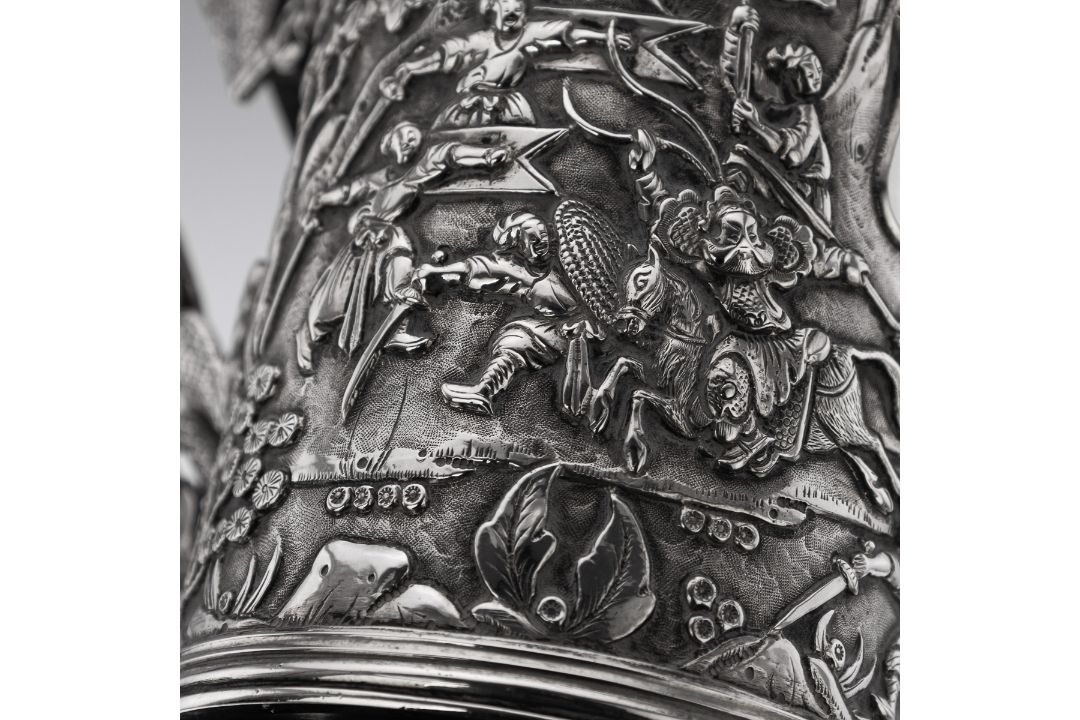 A RARE CHINESE EXPORT SOLID SILVER DRAGON MUG, SHAN JI C. 1900 - Image 16 of 25