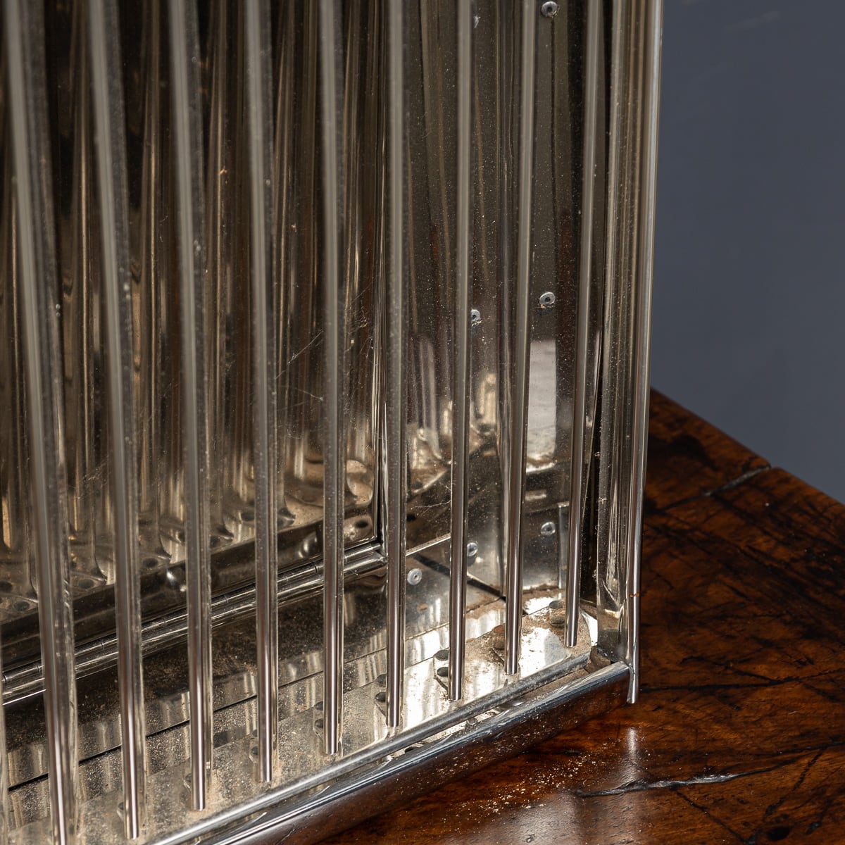 A ROLLS ROYCE RADIATOR GRILLE HUMIDOR AND ACCESSORIES CASE - Image 20 of 30