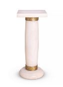 AN EARLY 20TH CENTURY ITALIAN CARVED ALABASTER PEDESTAL