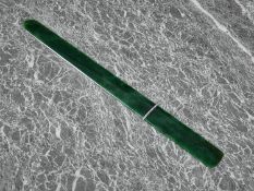 A RUSSIAN IMPERIAL DIAMOND AND NEPHRITE MOUNTED PAGE TURNER POSSIBLY FABERGE