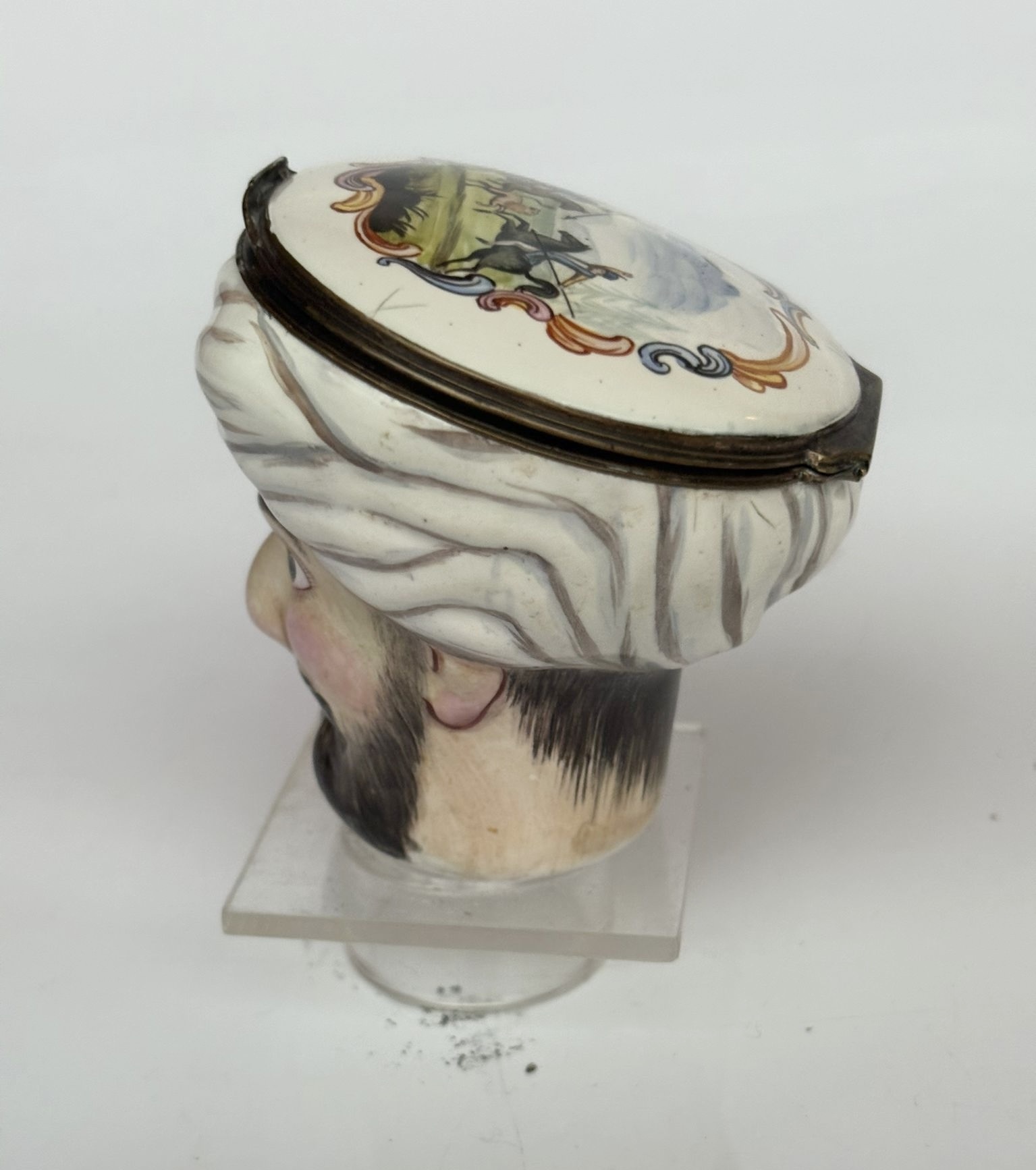 A RARE 18TH CENTURY ENGLISH BILSTON ENAMEL BONBONNIERE DEPICTING A TURK C. 1770-80 - Image 4 of 7