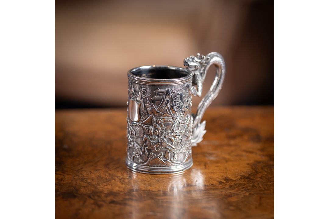 A RARE CHINESE EXPORT SOLID SILVER DRAGON MUG, SHAN JI C. 1900 - Image 13 of 25