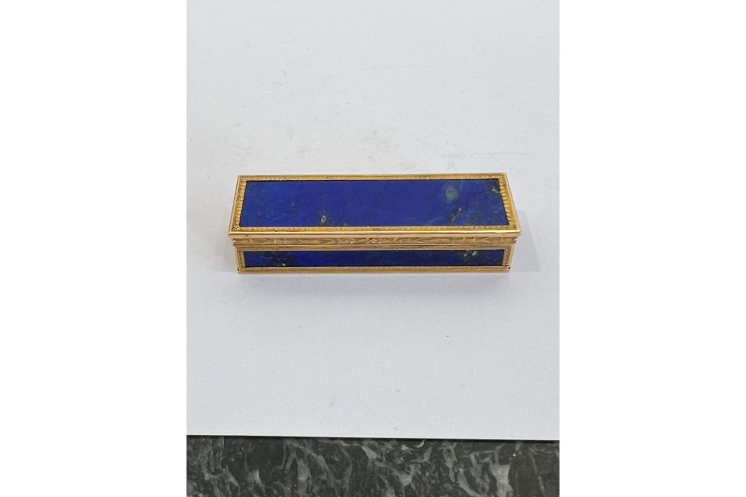 AN EARLY 19TH CENTURY FRENCH GOLD AND LAPIS LAZULI BOX - Image 7 of 12