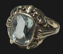 Goldring-585- mit hellblauen Stein. 3,7 gr.. RG 51