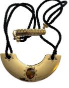 Double Collier Pierre Lang, brauner Cabouchon, doppelte Stoffschnur, L-ca. 46cm, 68,2 gr.