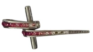 Silber-925- Anhänger, rote und klare Steine, einige fehlen, H-4,5 cm, ca. 6,5 gr.