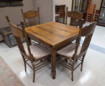 Oak Draw Leaf Table and 4 Chairs.
