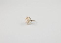 14K White Gold & Pearl Ring.