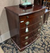 Bombay Co. Mahogany 4-Drawer Chest.