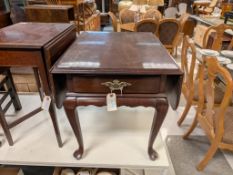 Ethan Allen Mahogany Drop Side Table With Single Drawer.