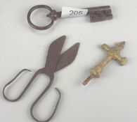 3 antike Fundstücke