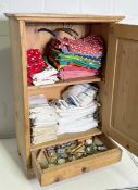 Kinderkleiderschrank, 20 Jh.