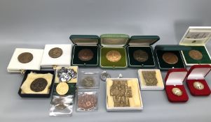 Sammlung von 9 Medaillen des Vatikans, u. weitere