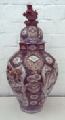 Große japan. Imari-Deckelvase, 17. Jh.