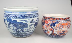 Paar asiatische Pflanzschalen, 19. Jh.