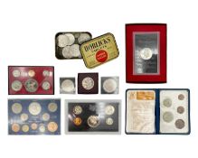GB & USA COINS - A selection of pre-decimal GB coins and USA coin sets.