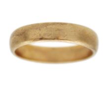 A 9k gold band ring.