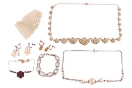 An imitation pearl-set shell necklace in gilt silver, together with a bowenite buckle of foliate des