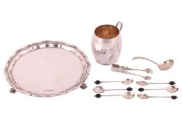 An early 20th-century barrel-form silver Christening mug, Sheffield 1917 by Lee & Wigfull, 8 cm 