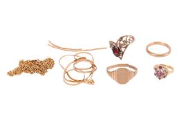 A group of 9ct and yellow metal jewellery, comprising a 9ct gold court-shaped wedding band, Chester 