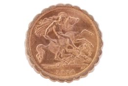 A George V half sovereign tartelette ring, dated 1914, set to a ring mount with tapering shank in 9c