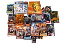 A large collection of Star Wars collectible items, to include - Hasbro Unleashed Yoda (6235540000), 