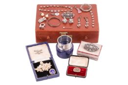 A small quantity of antique and paste jewellery, including a paste and blue guilloche enamel brooch,