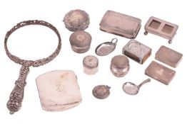 A George III snuff box, of rounded rectangular form, decorated with chevron detailing and foliate bo