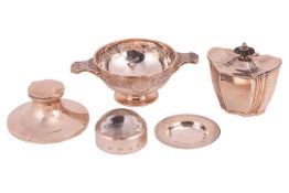 A small collection of silver items comprising an early 20th Century quaich, hallmarked Glasgow 1910,