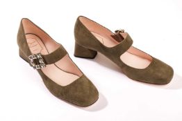 Roger Vivier - a pair of Tres Vivier Strass babies 45 pumps in olive suede. (size 39.5) RRP£1130 Con