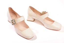 Roger Vivier - a pair of Tres Vivier Strass babies 45 pumps in cream patent leather. (size 40) RRP£1