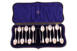 A presentation case set of thirteen old English pattern teaspoons and a sugar bow, London 1912 by Ro