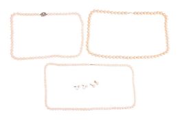 A group of pearl jewellery to include; a necklace of cultured pearls measuring 8.4 - 8.7 mm, individ