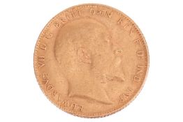 A 1907 Edward VII full sovereign, obverse bare head to the right.